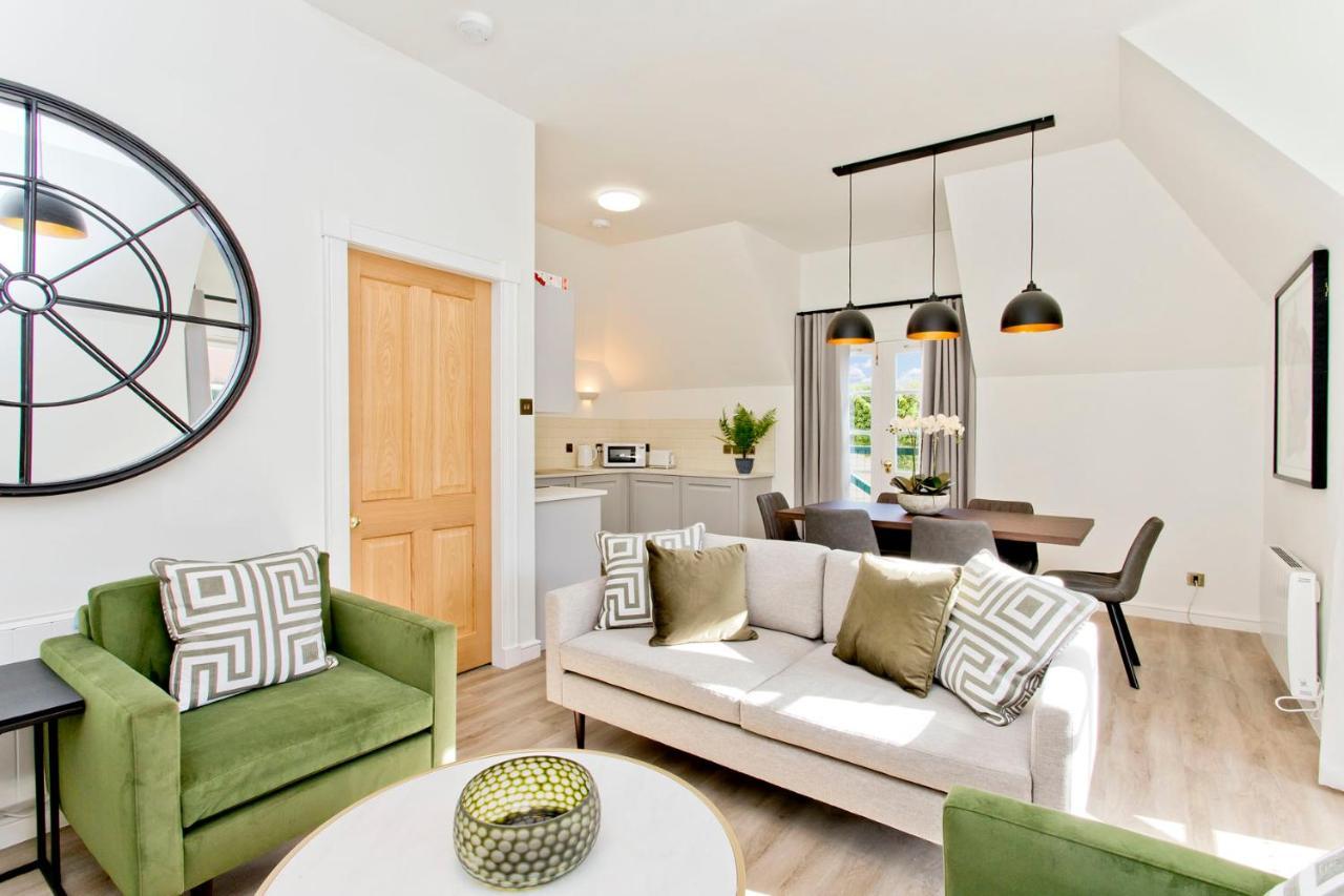 Newly Reno'D 2 Bed With Free Parking Apartment EDI Exterior photo